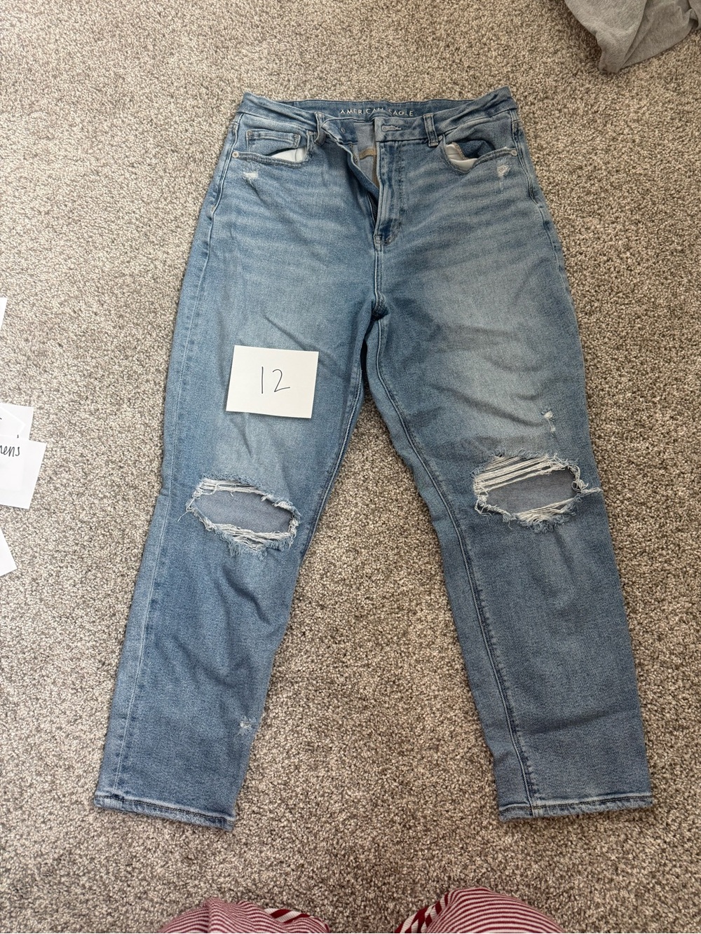 American Eagle Outfitters Light Blue Distressed Boyfriend Jeans